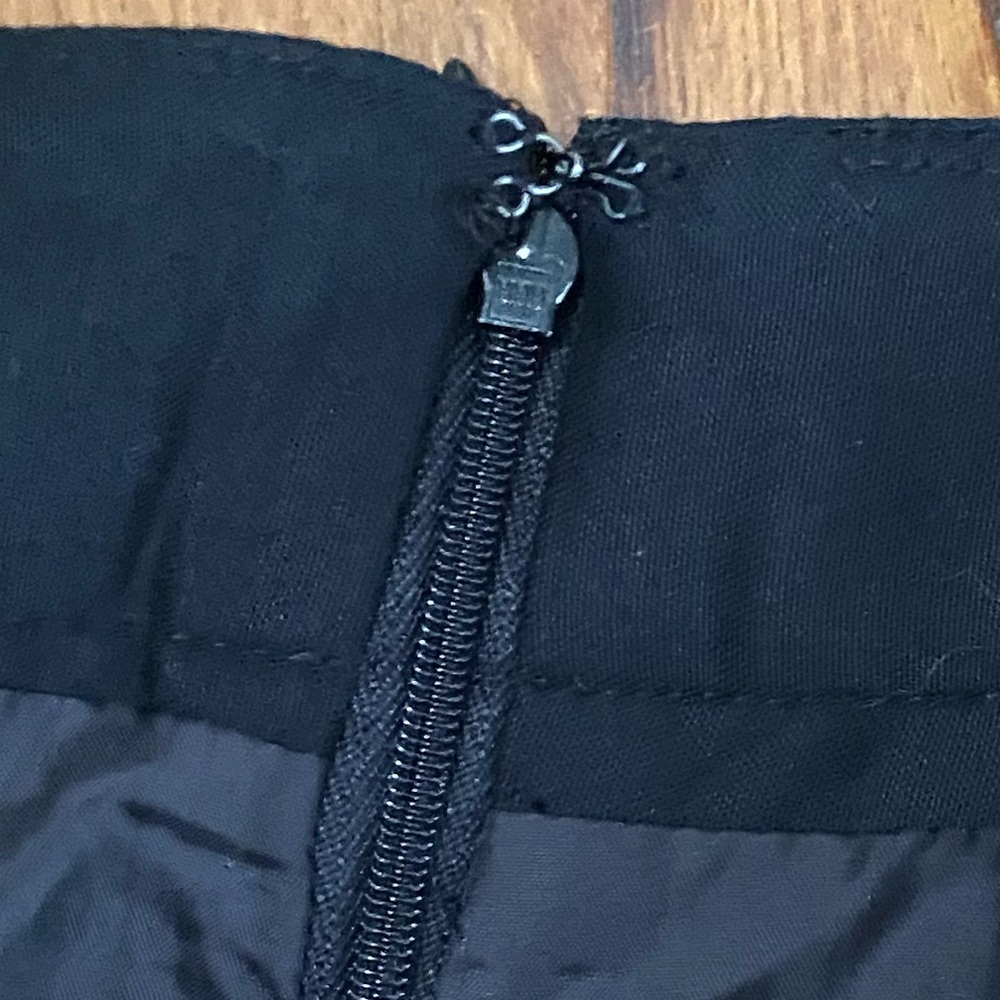 Merona Classic Black Lined Stretch Cotton Pencil Skirt, Great Wardrobe Basic, 8 - Picture 3 of 10
